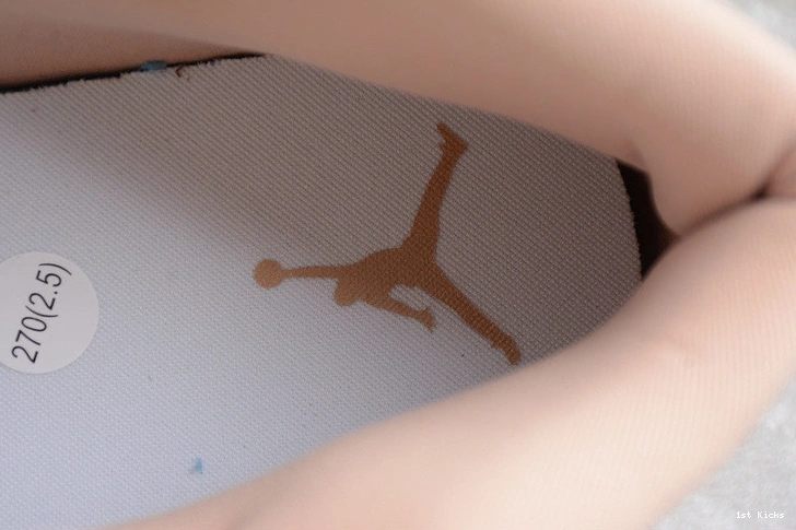 Jordan 554724-271 Tan Mid Gum - 1 0103